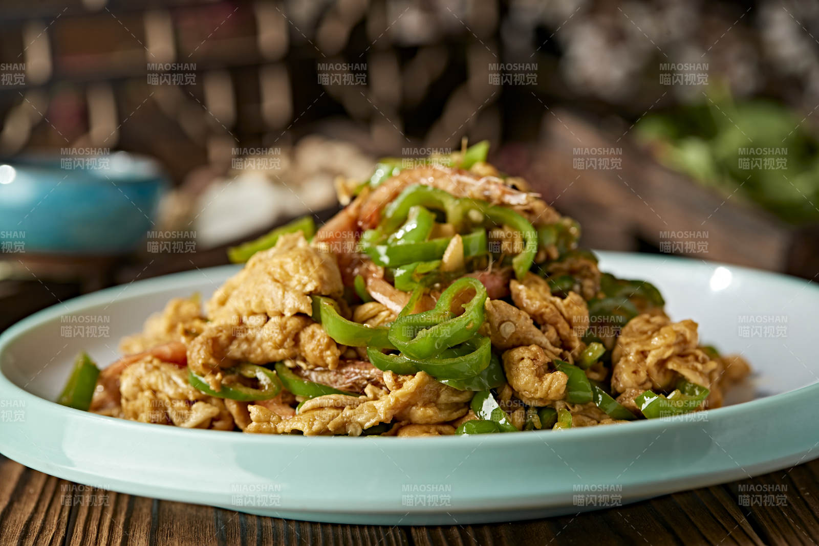 尖椒河虾小炒柴鸡蛋图片