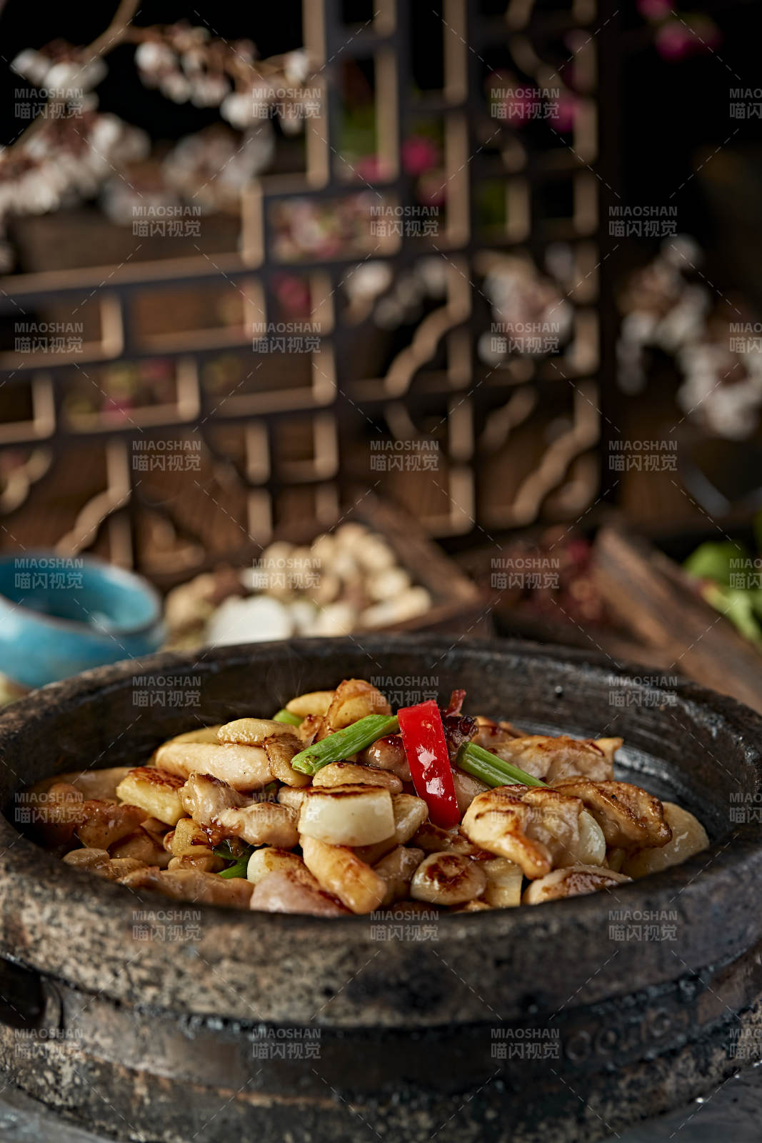 石锅干烧鸡柳小洋葱图片
