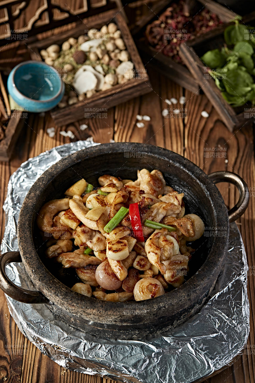 石锅干烧鸡柳小洋葱图片