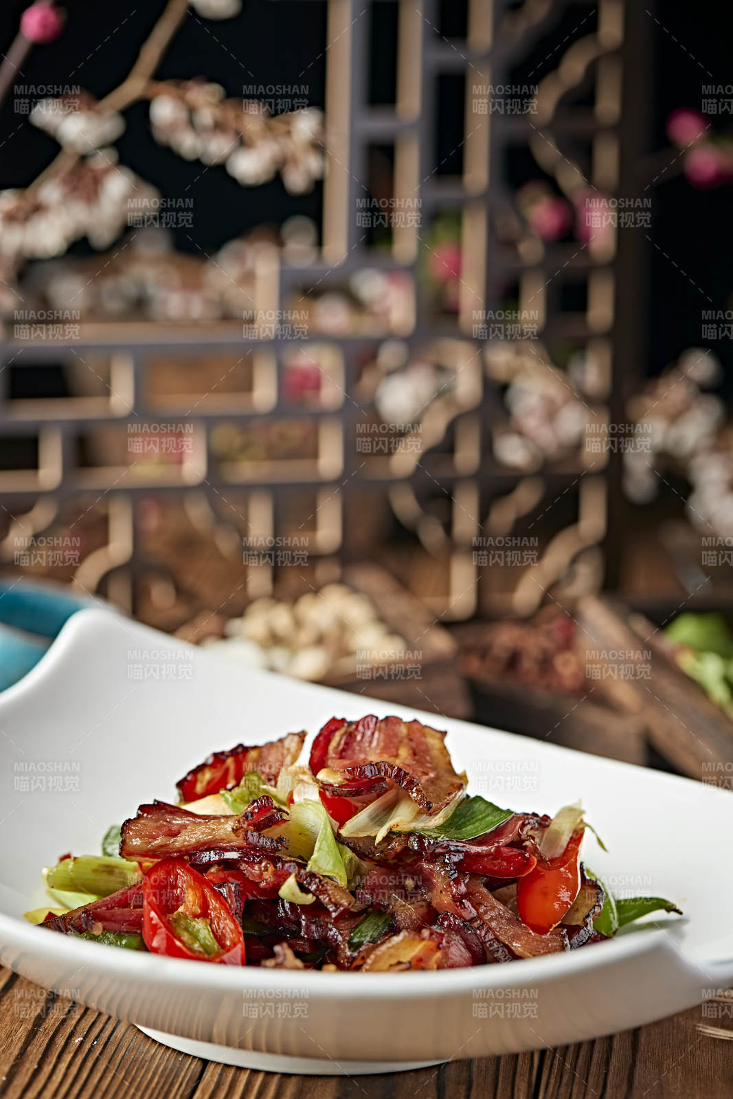 辣椒小炒青蒜苗湖南腊肉图片