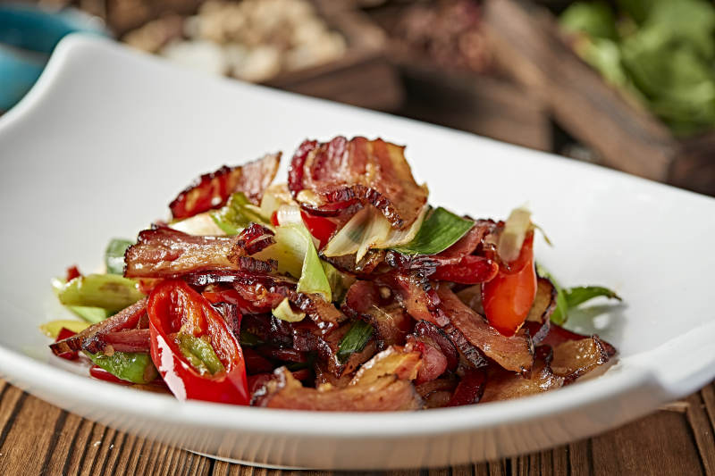 辣椒小炒青蒜苗湖南腊肉图片