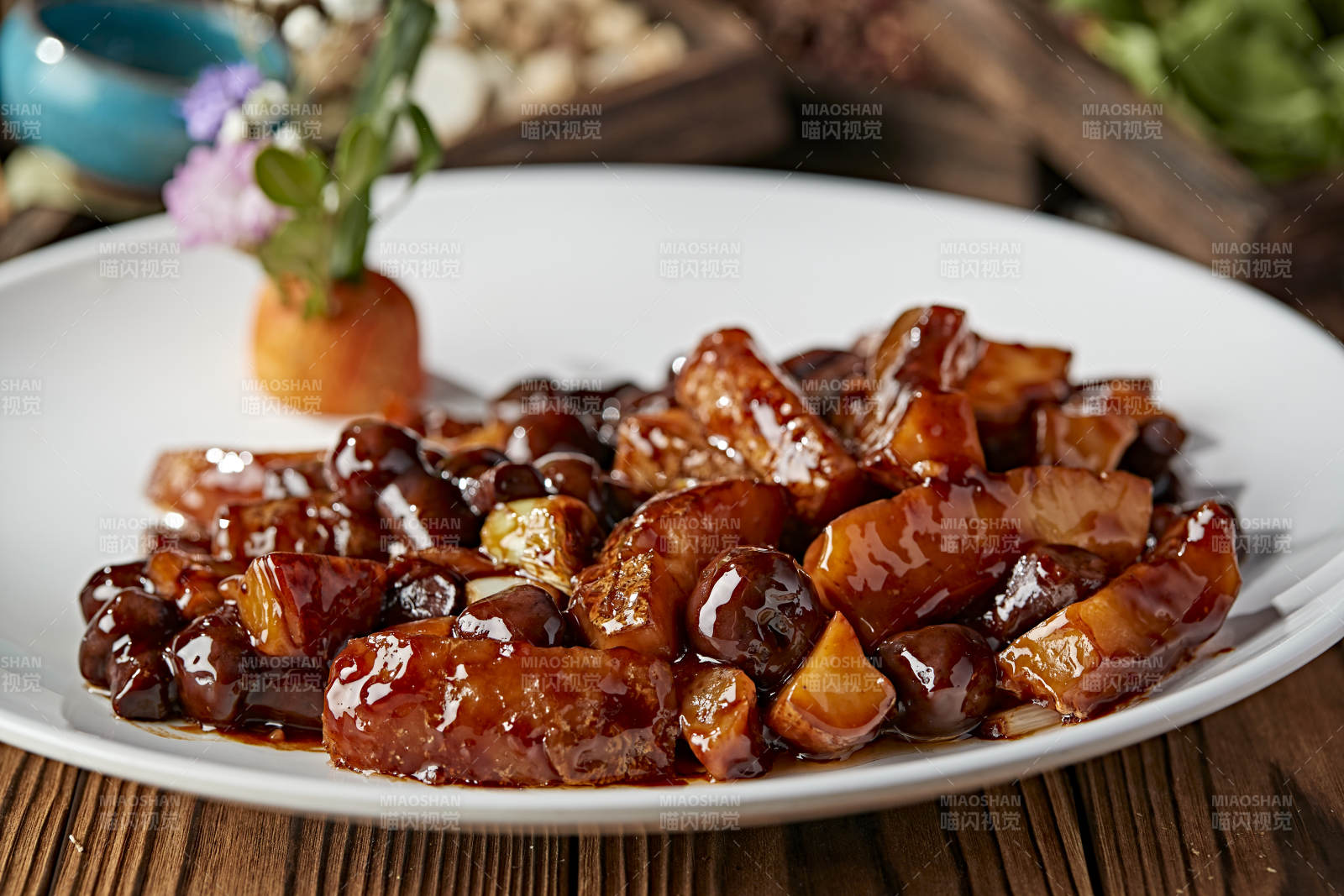 葱烧肉菌菇海参皮图片