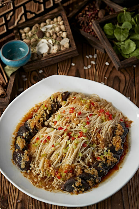 香蒸蒜蓉剁椒香菇金针菇图片