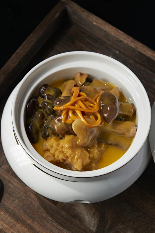 山珍菌羹素佛跳墙图片