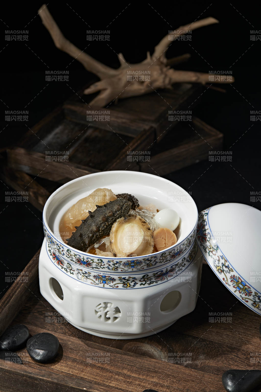 浓汤海鲜佛跳墙图片