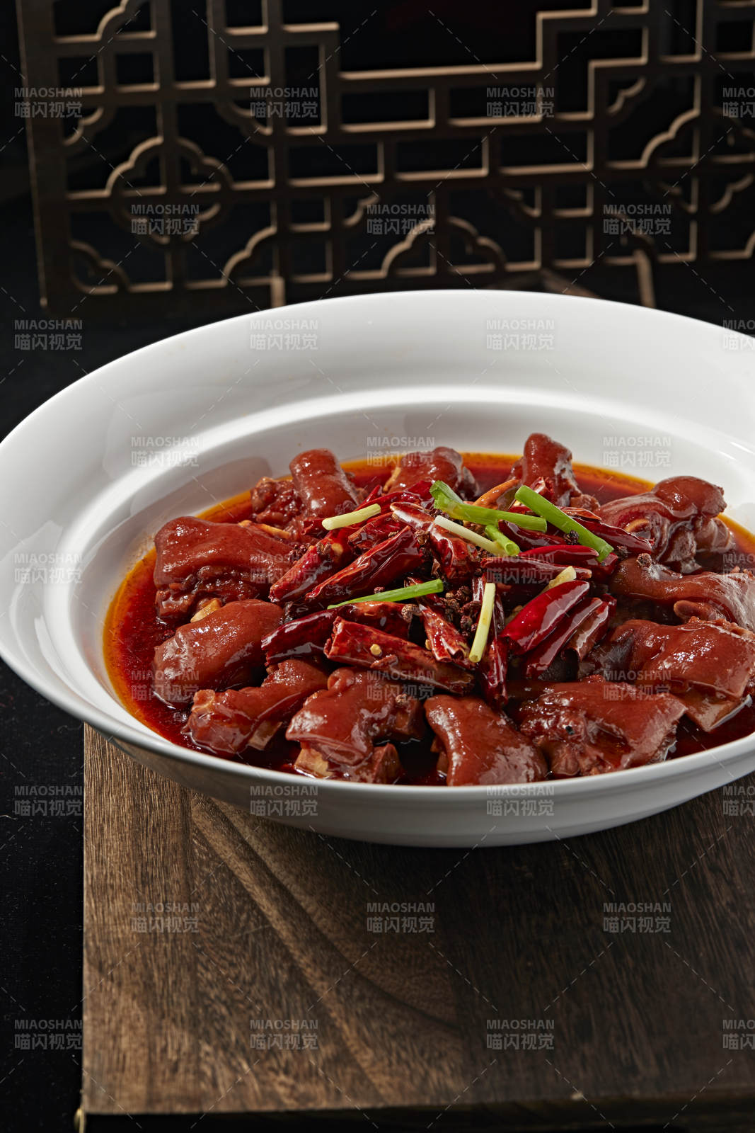 川味香辣猪蹄块图片