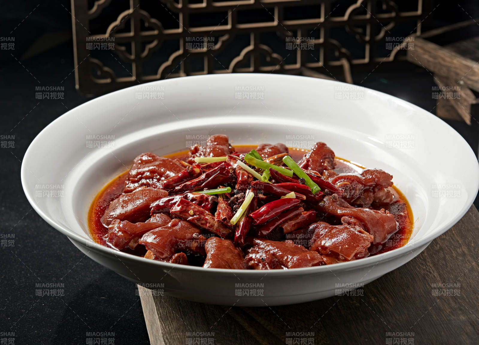 川味香辣猪蹄块图片