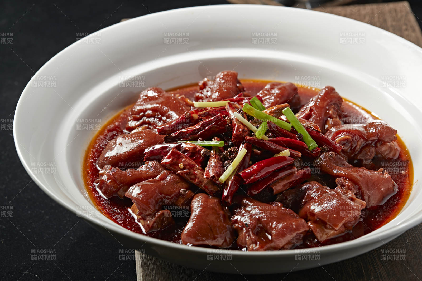 川味香辣猪蹄块图片