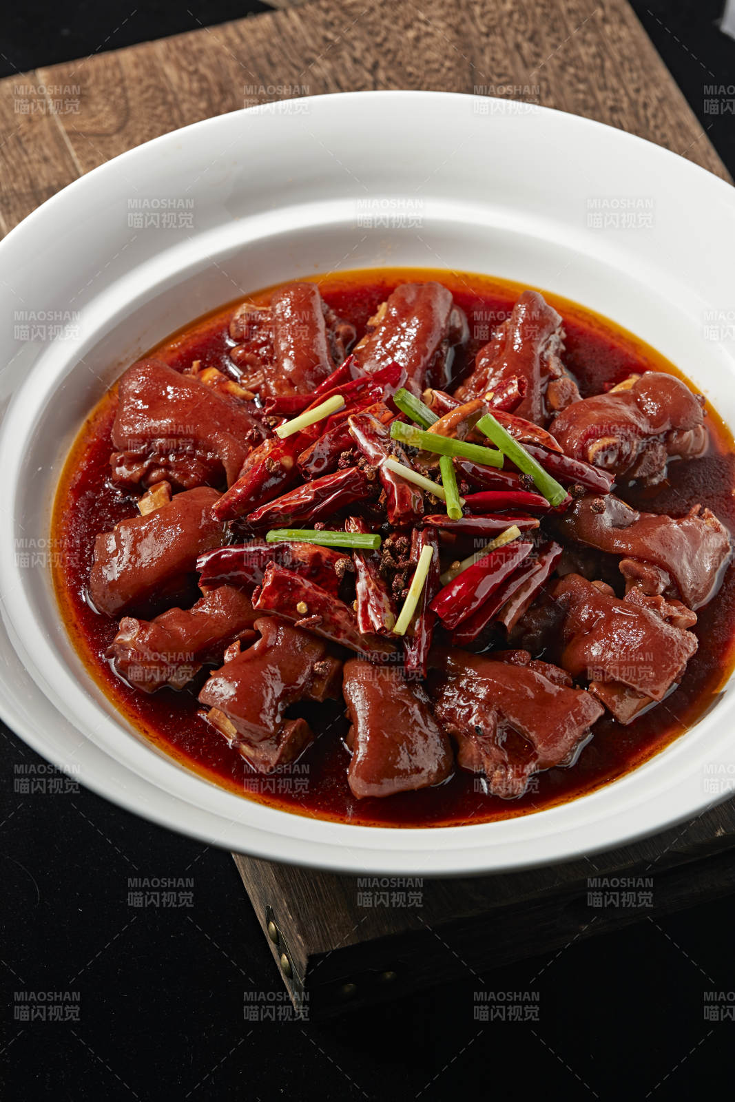 川味香辣猪蹄块图片