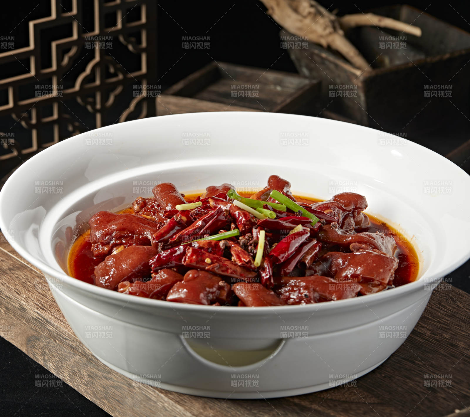 川味香辣猪蹄块图片