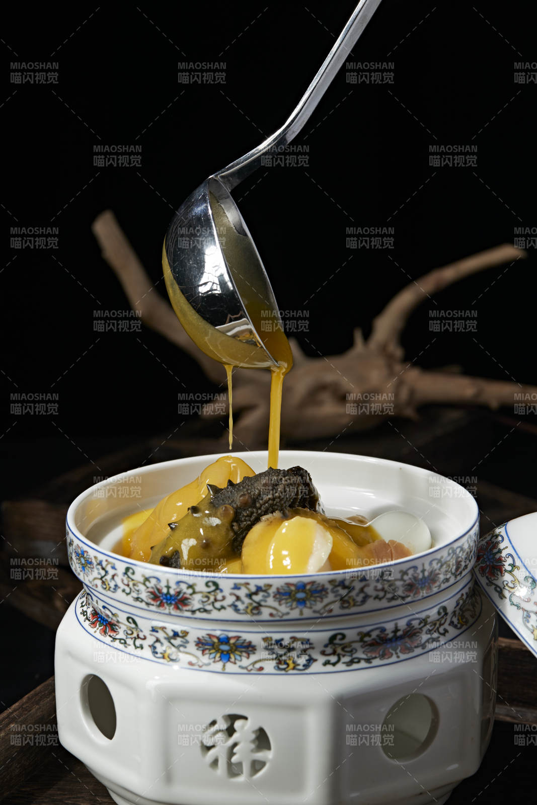 浓汤海鲜佛跳墙图片