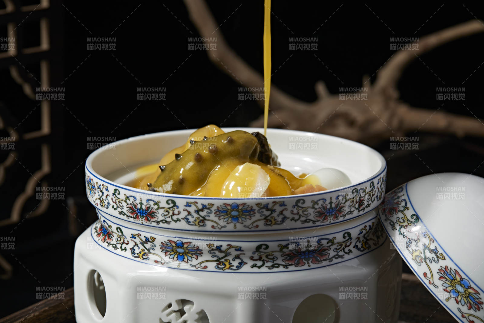 浓汤海鲜佛跳墙图片