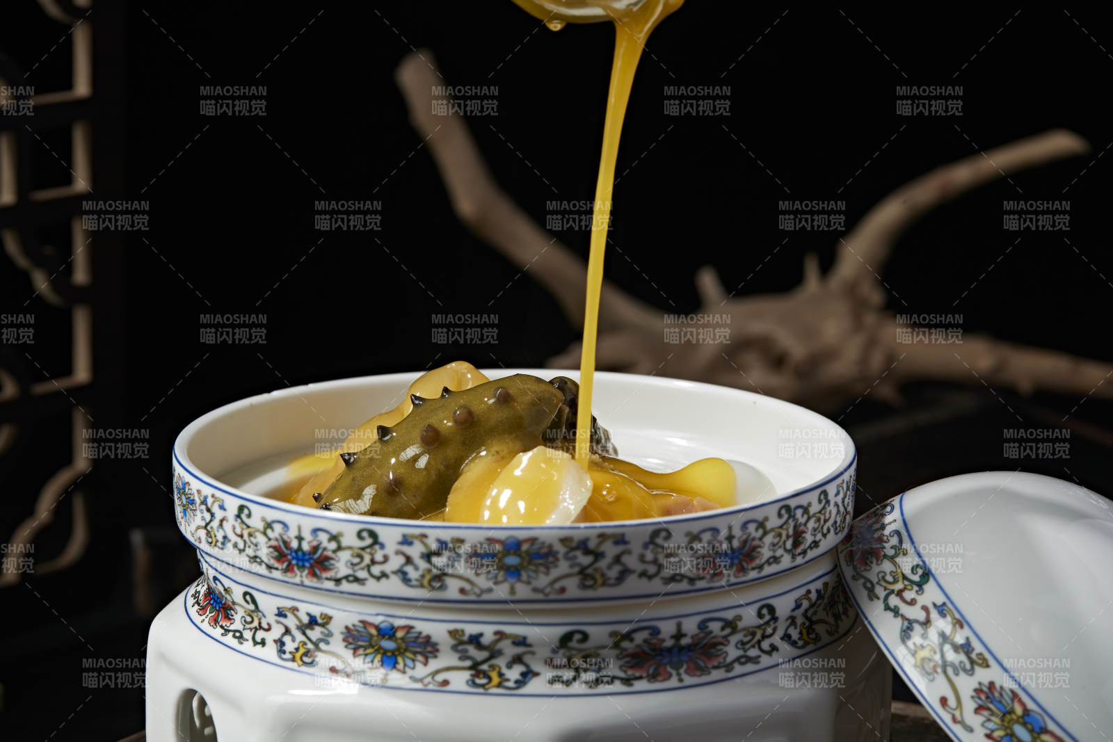 浓汤海鲜佛跳墙图片