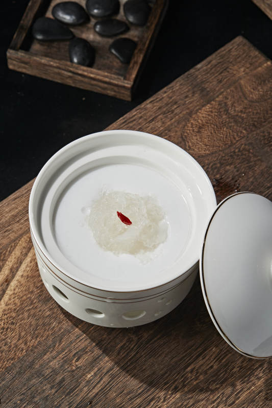 椰奶燕窝炖雪蛤图片