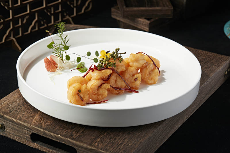 藤椒宫保大虾球图片