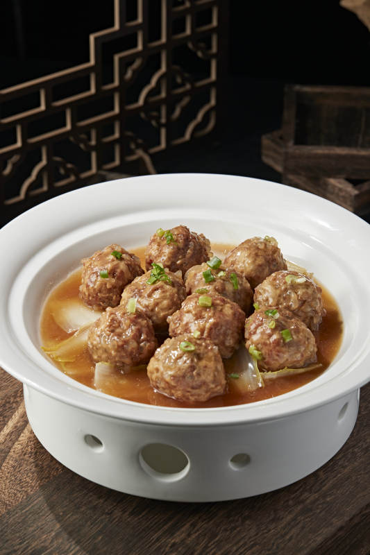 香炖猫头丸子图片