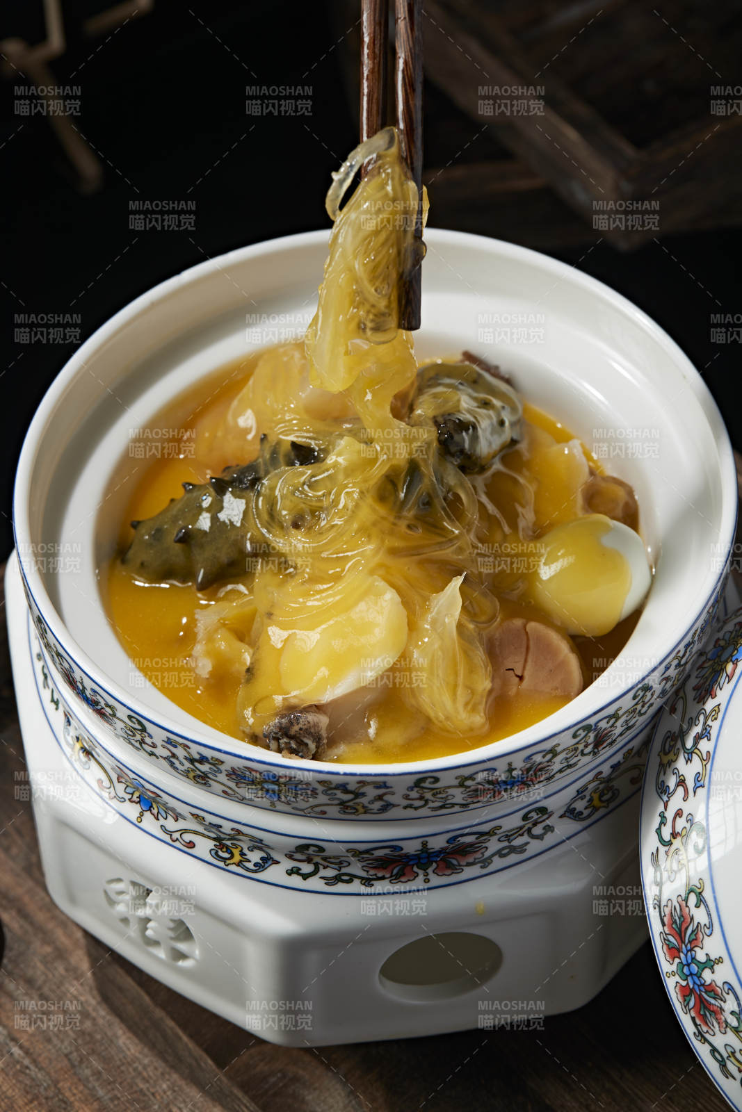 浓汤天九翅鱼翅图片