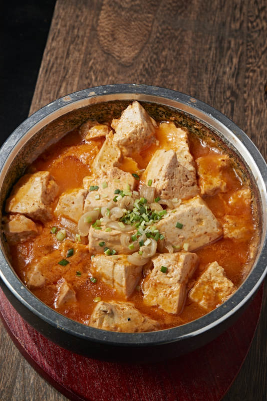 番茄浓汤石锅豆腐图片