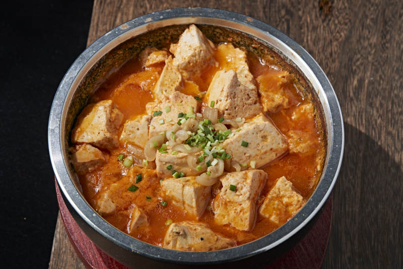 番茄浓汤石锅豆腐图片