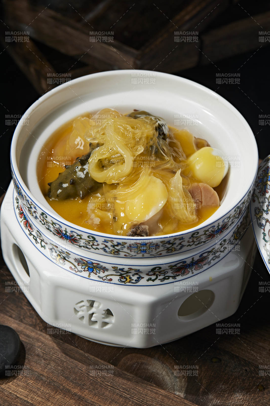 浓汤天九翅鱼翅图片