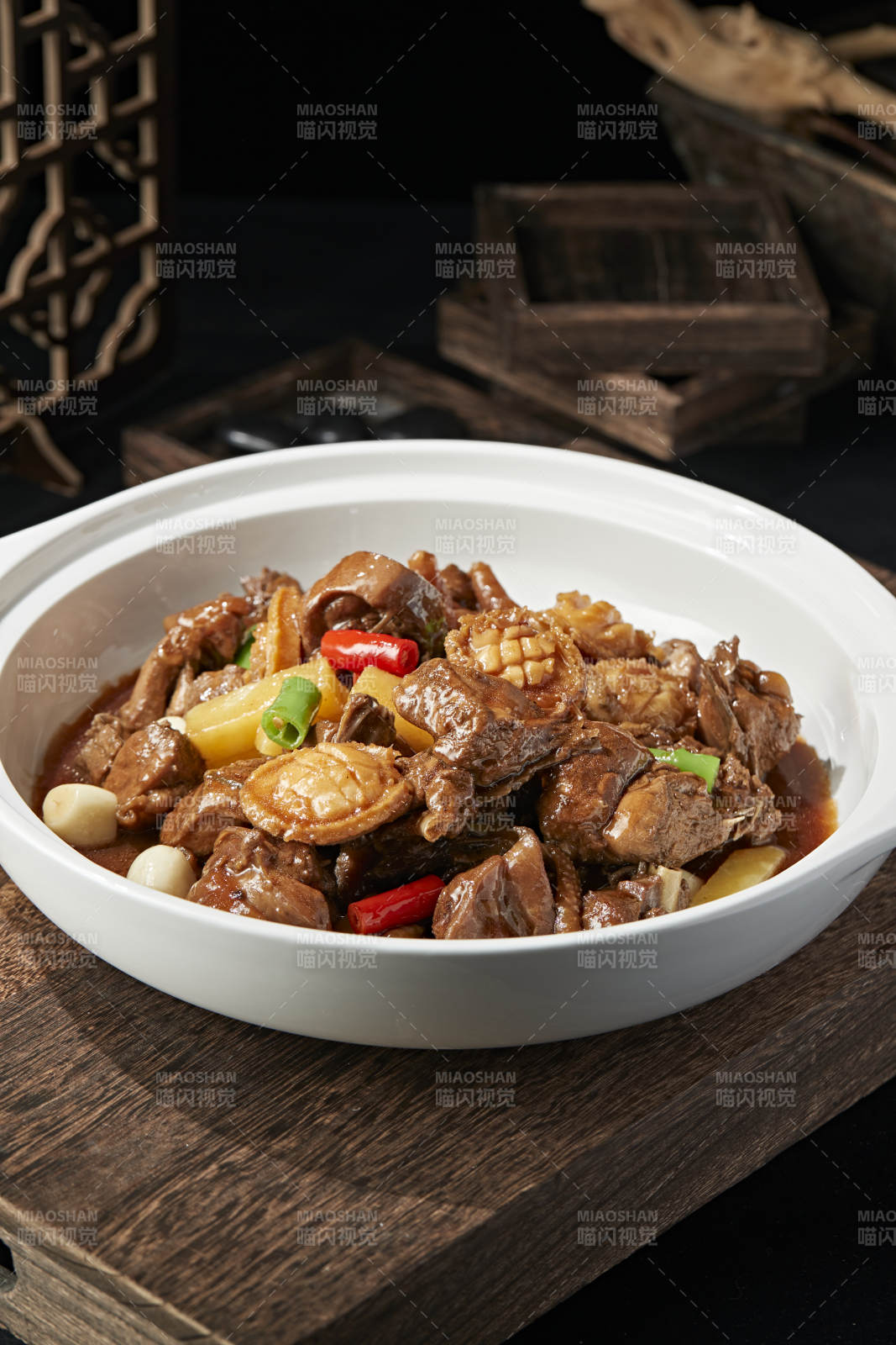 砂锅鲍鱼烧土鸡块图片