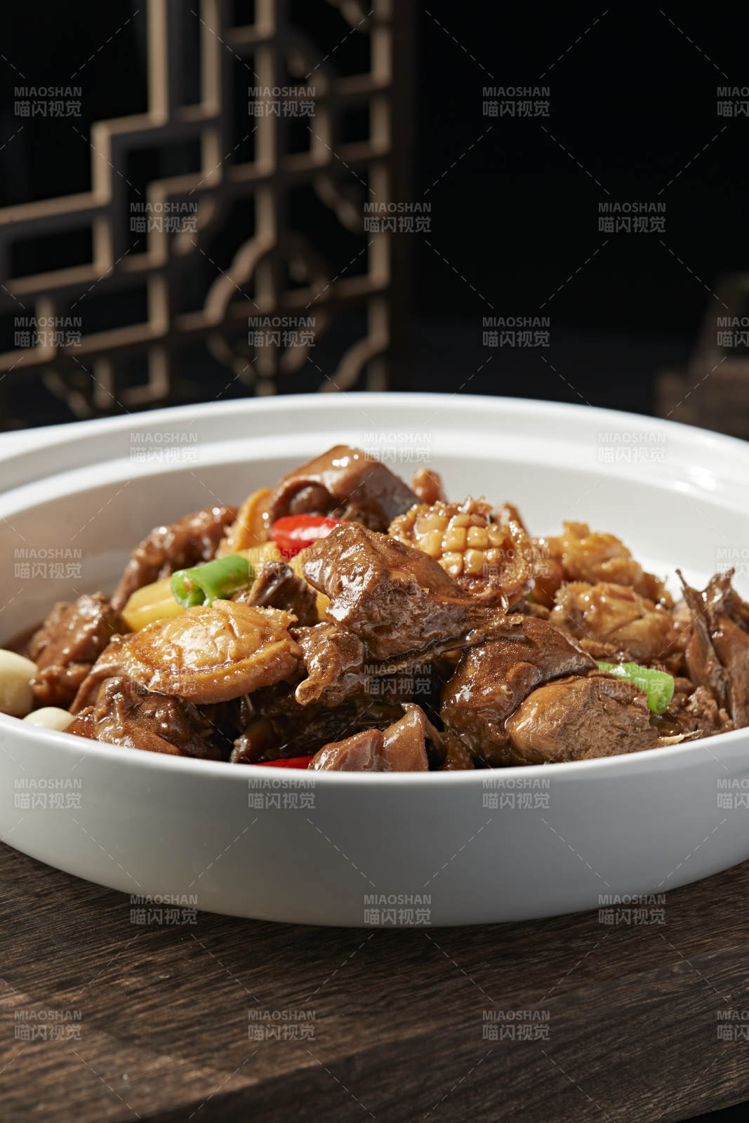 砂锅鲍鱼烧土鸡块图片