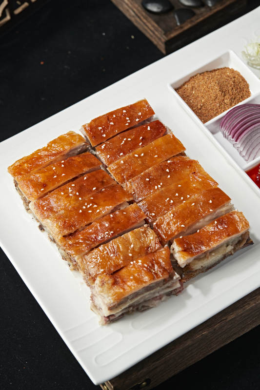 蒙餐烤羊排图片