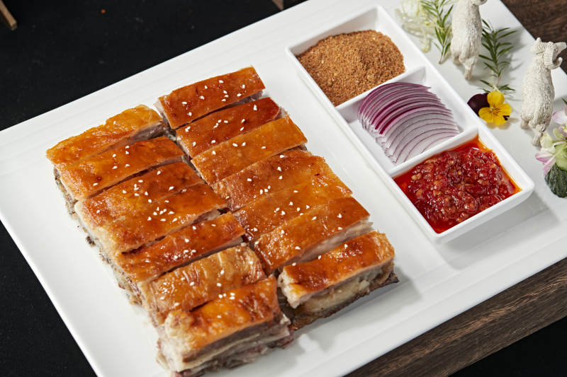 蒙餐烤羊排图片