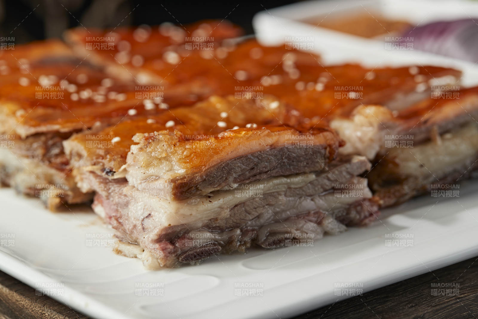 蒙餐烤羊排图片