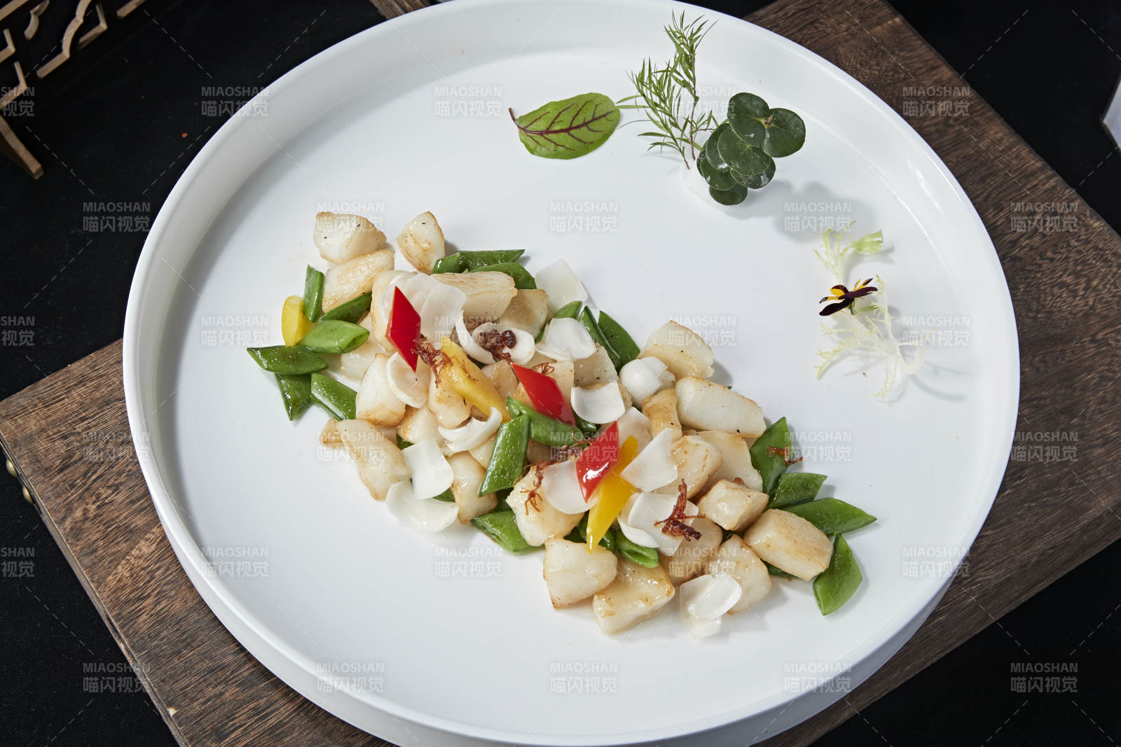 蜜豆百合炒鳕鱼粒图片