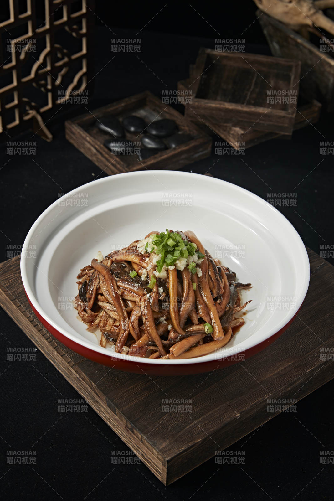 秘制生敲鳝丝图片