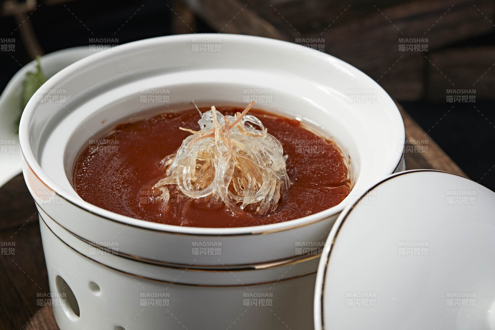 浓汤天九翅鱼翅图片