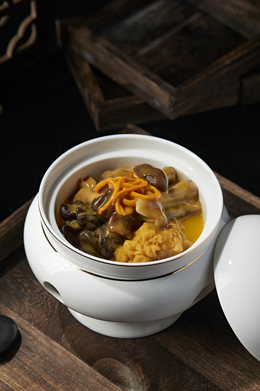 山珍菌羹素佛跳墙图片