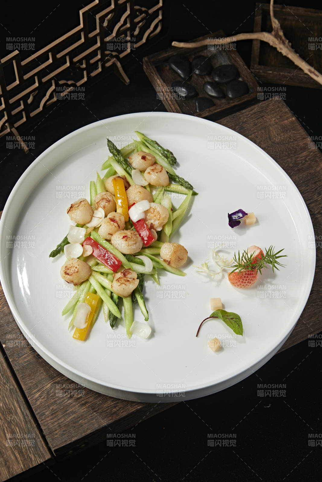 芦笋彩椒百合小炒澳带瑶柱图片