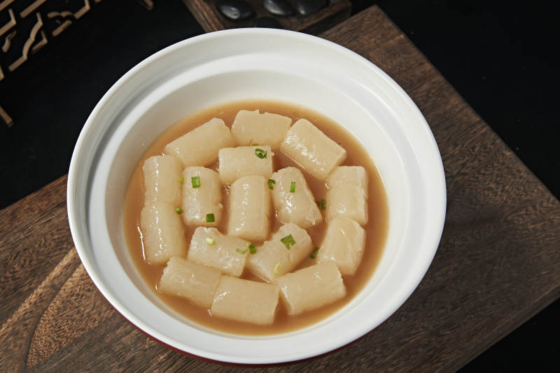 鲜鸡汤炖白萝卜图片