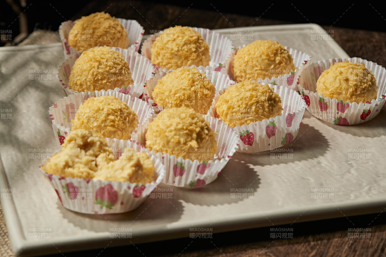 拖面香炸牛肉球图片