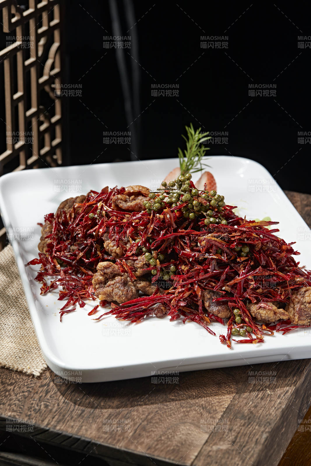 藤椒辣子牛肉图片