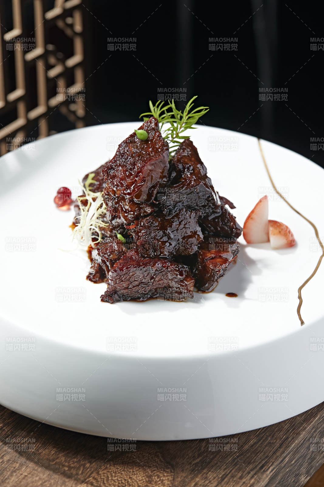 酱香和牛粒图片