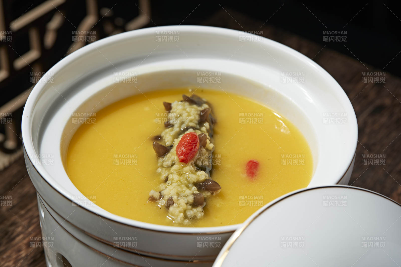 小米扣辽参图片