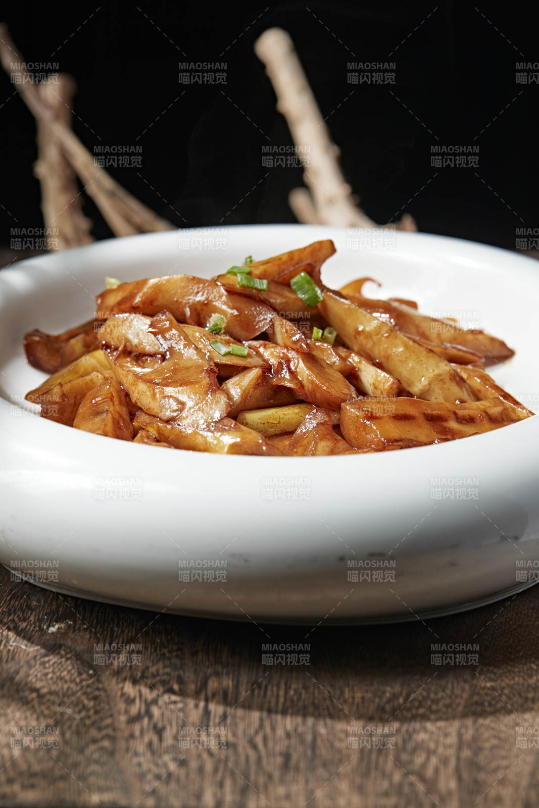 美味油焖冬笋图片