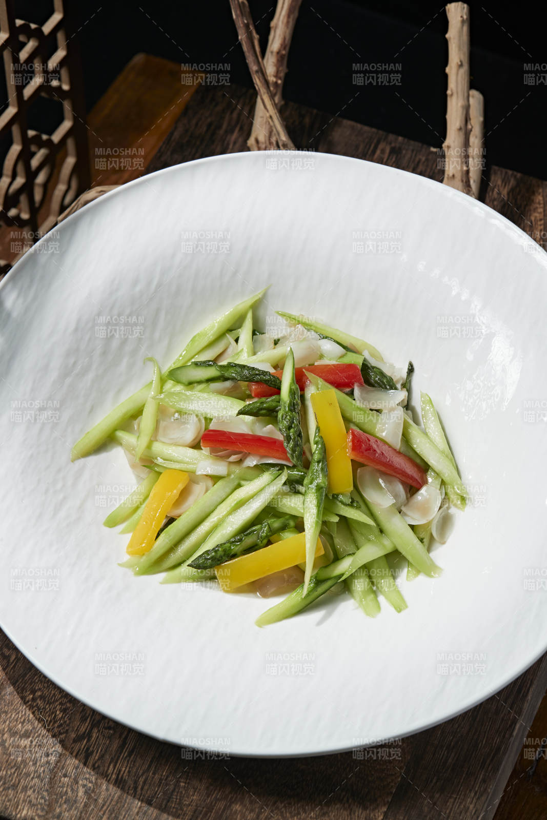 彩椒百合炒芦笋图片