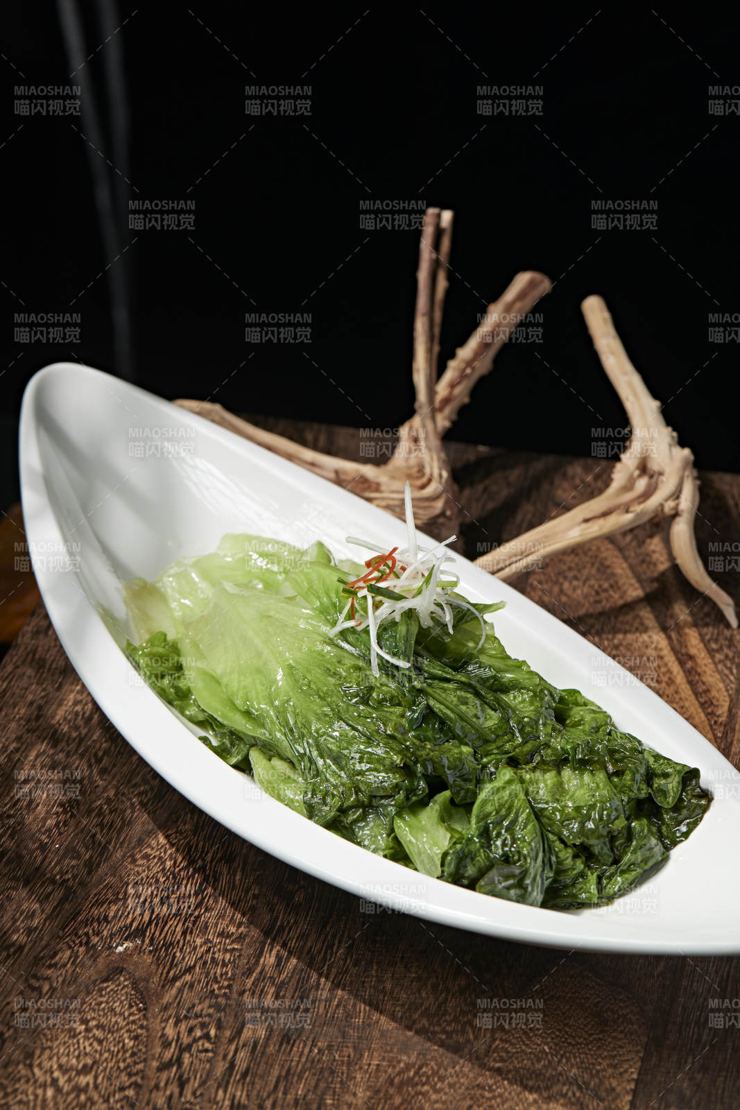 炝炒油麦菜图片