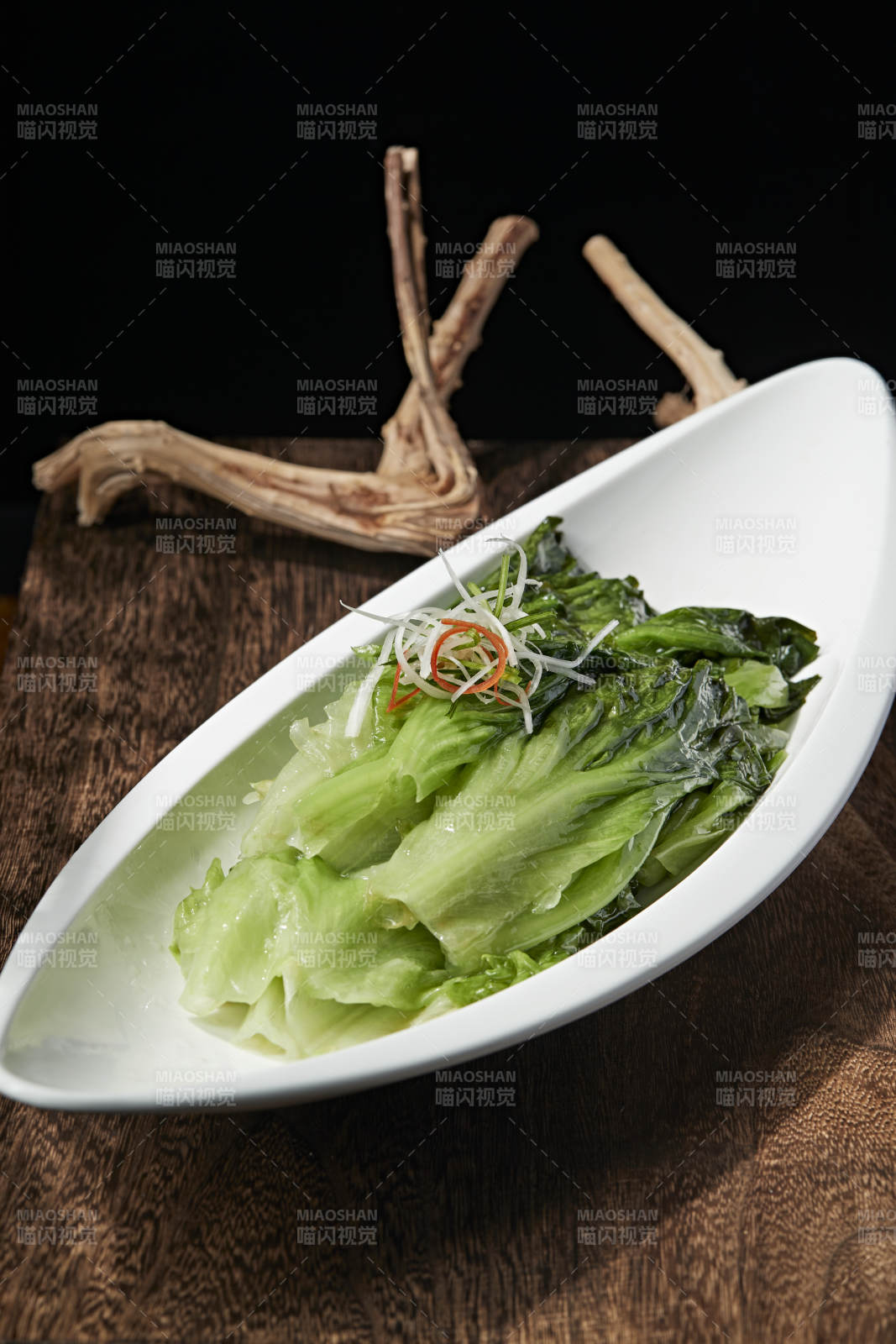 炝炒油麦菜图片