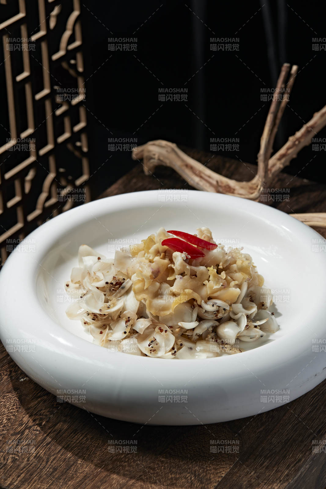 藜麦百合炒螺片图片