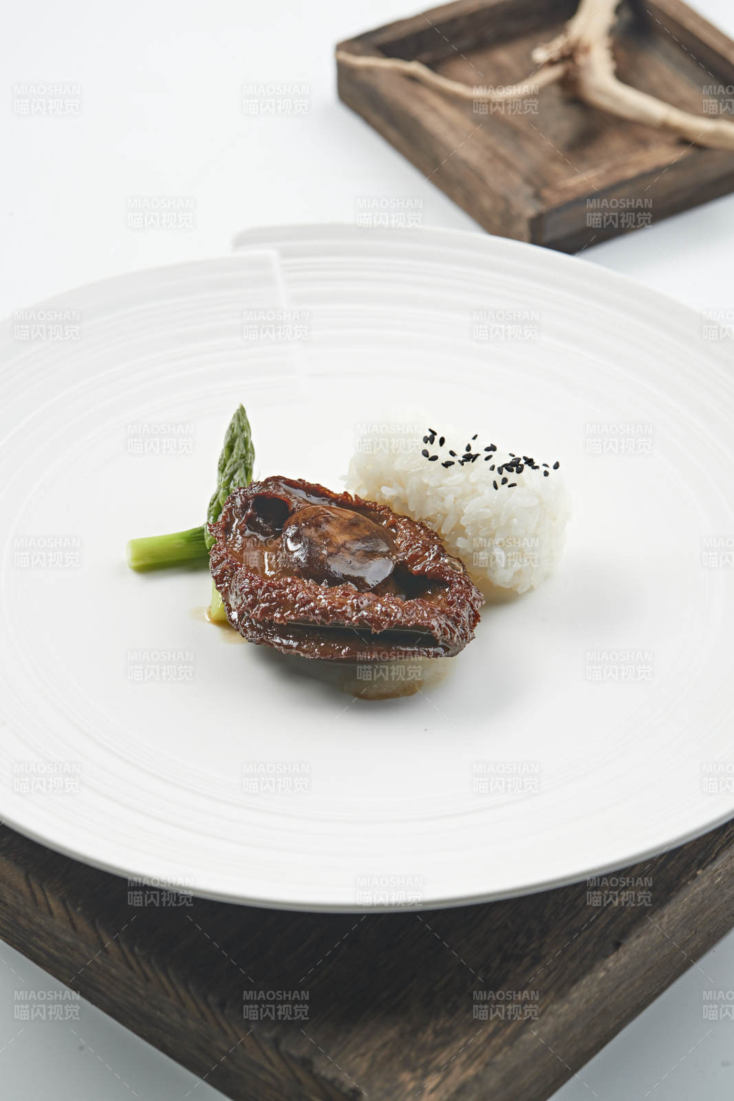 南非干鲍鲍汁捞饭图片