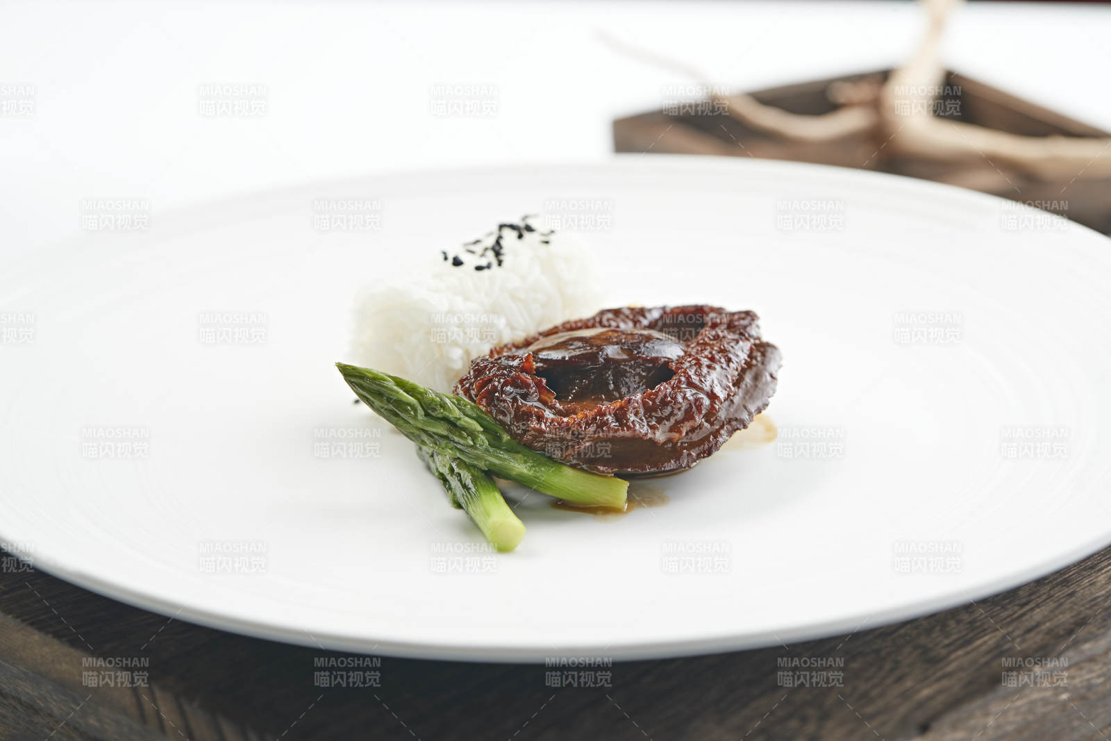 南非干鲍鲍汁捞饭图片