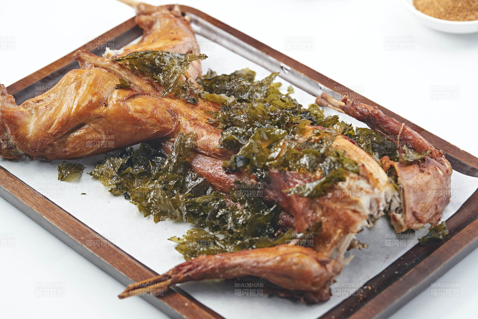 川味炭烤薄荷兔图片