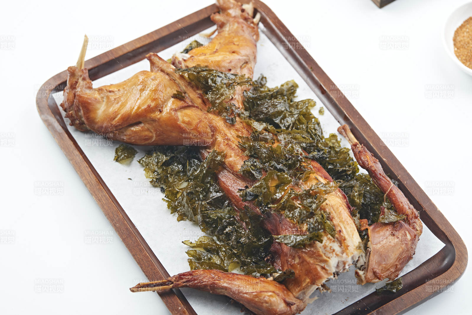 川味炭烤薄荷兔图片