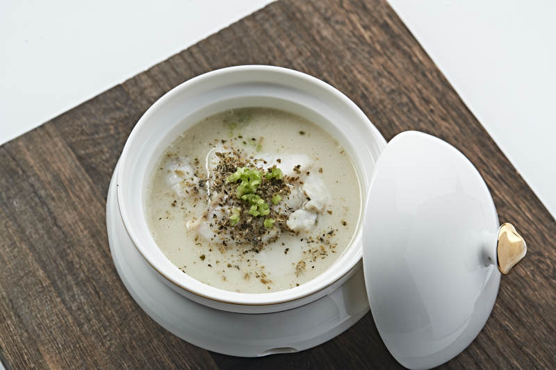 藜麦奶汤鲥鱼片图片