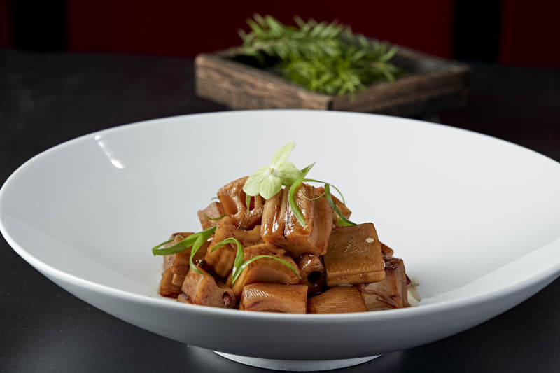 酱油焖鲜藕块图片